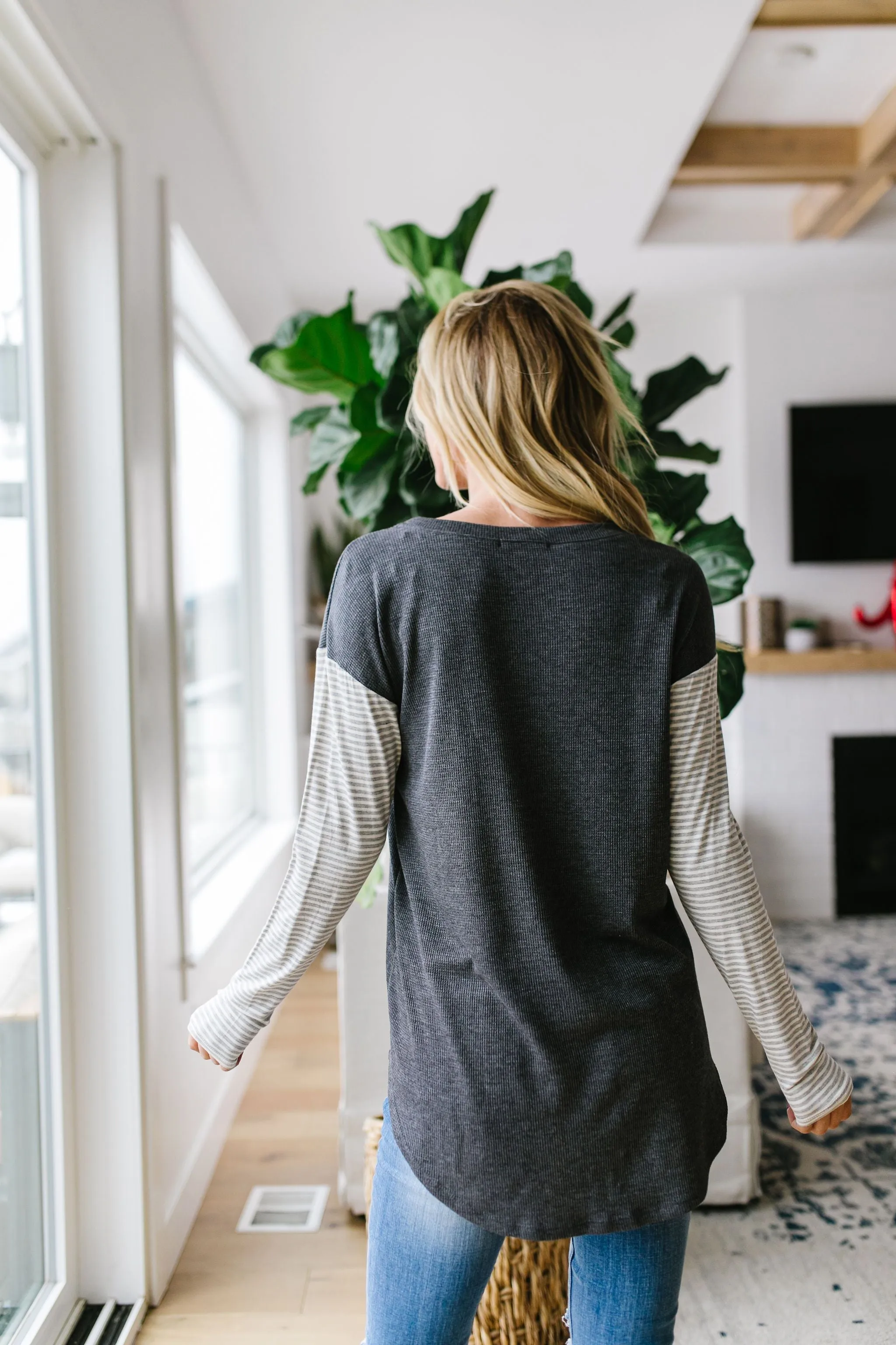 Pure & Simple Raglan Tee In Charcoal